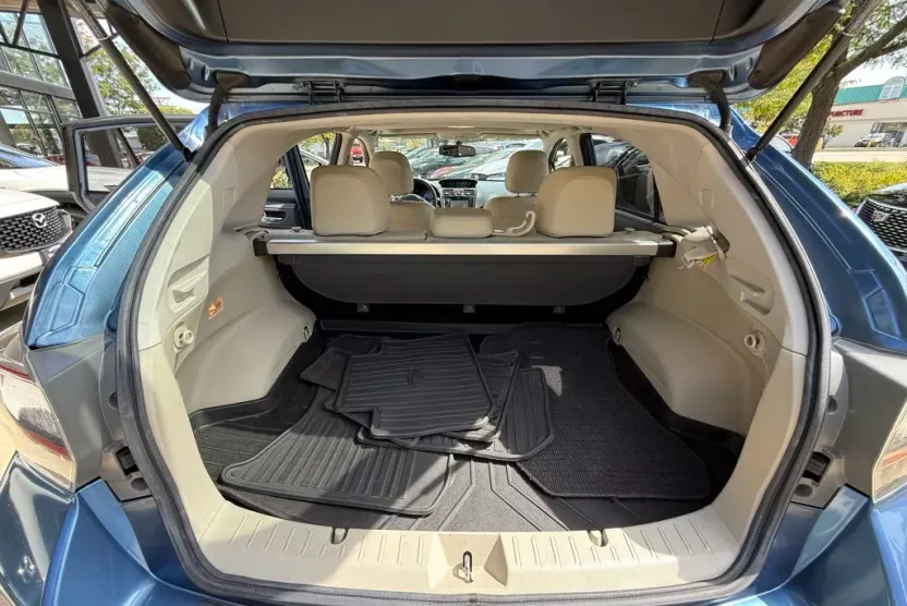2014 Subaru Crosstrek 2.0i Hybrid Touring photo 1