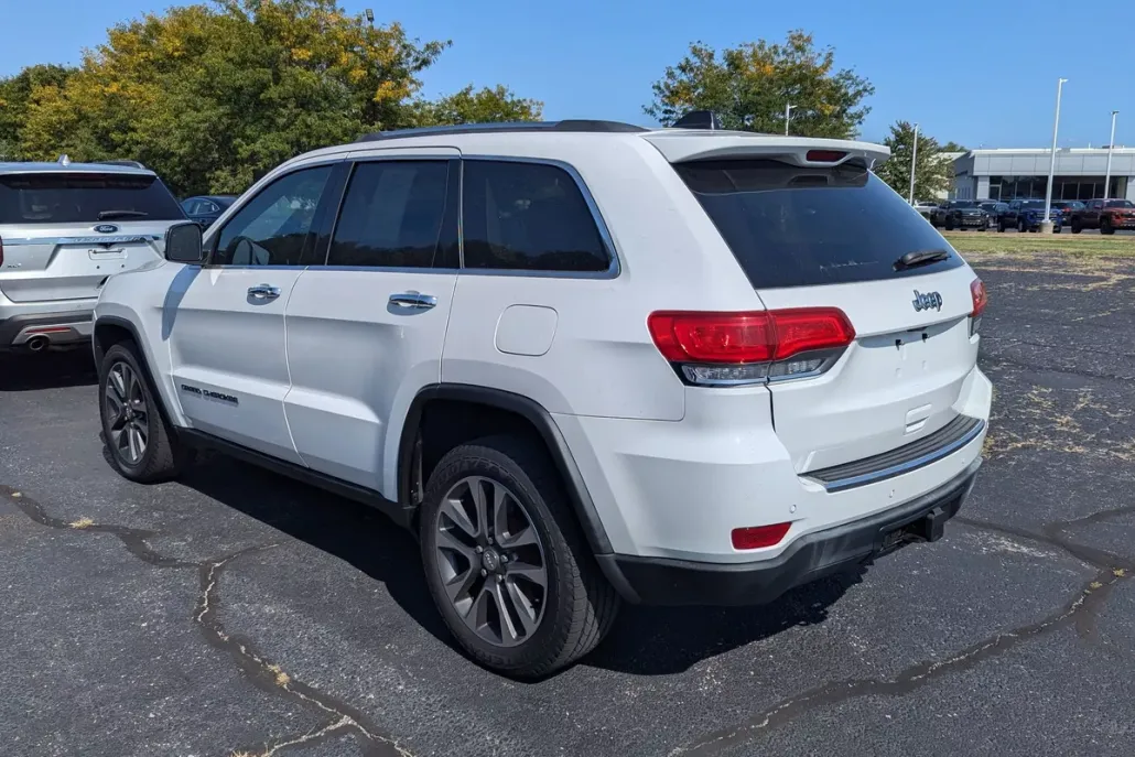 2018 Jeep Grand Cherokee Limited photo 1