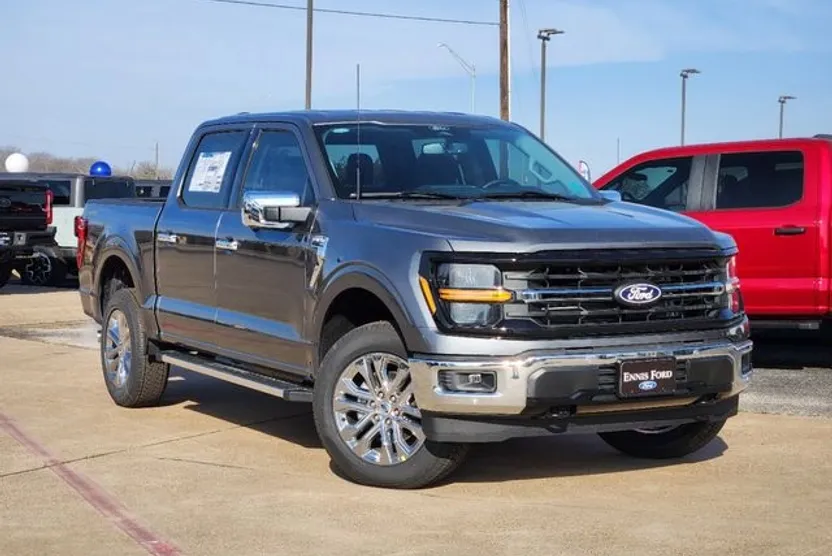 2025 Ford F-150 XLT photo 1