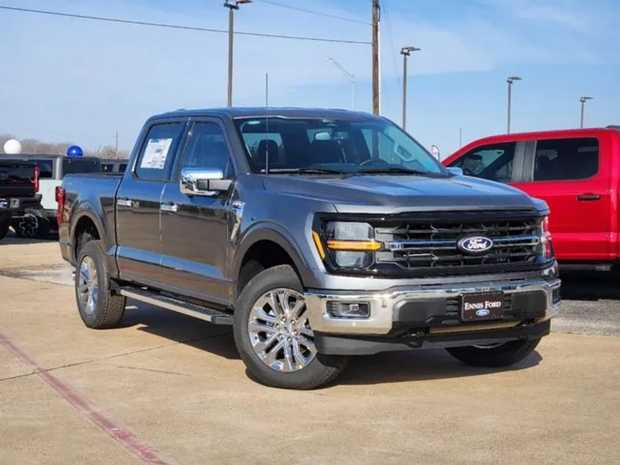 2025 Ford F-150 XLT photo 1