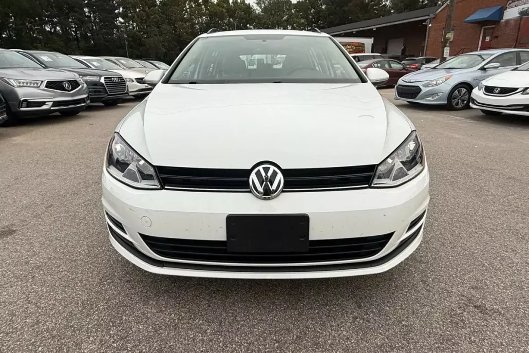 2017 Volkswagen Golf SportWagen TSI S photo 1