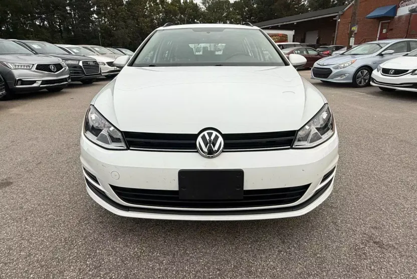 2017 Volkswagen Golf SportWagen TSI S photo 1