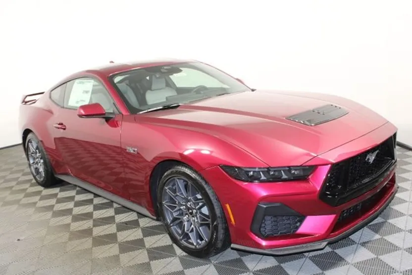 2025 Ford Mustang GT photo 1
