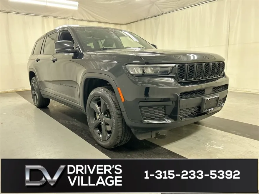 2023 Jeep Grand Cherokee Altitude photo 1