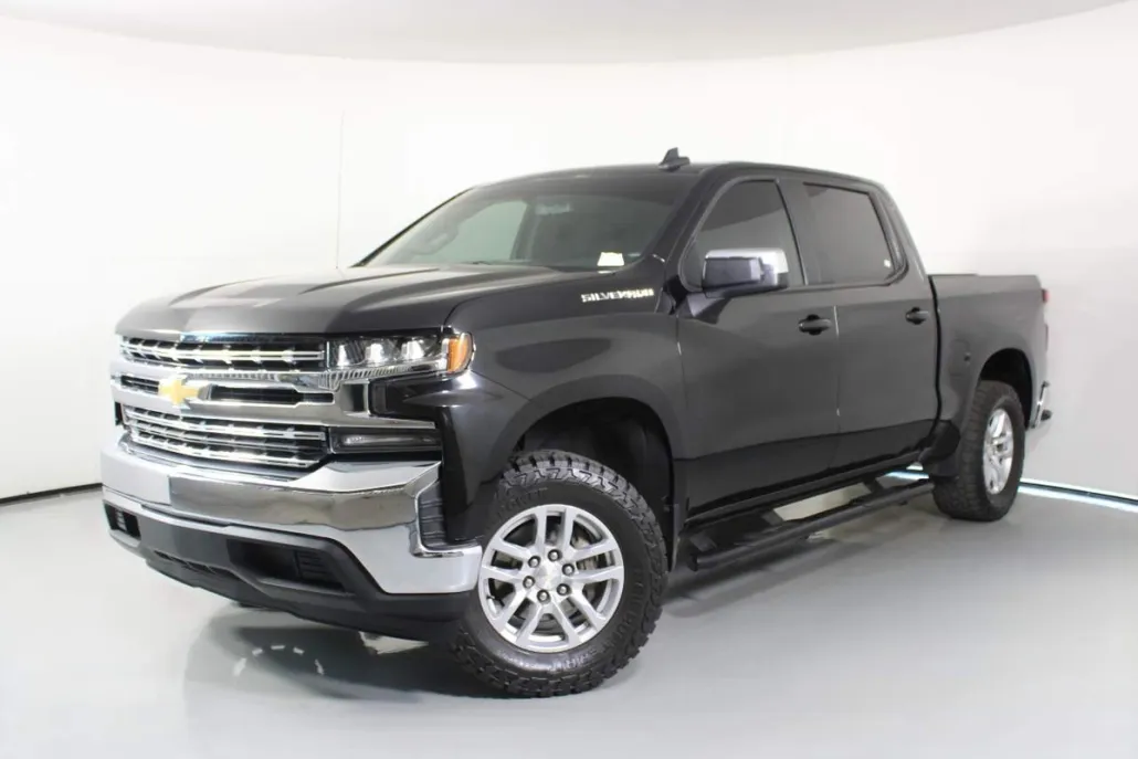 2019 Chevrolet Silverado 1500 LT photo 1