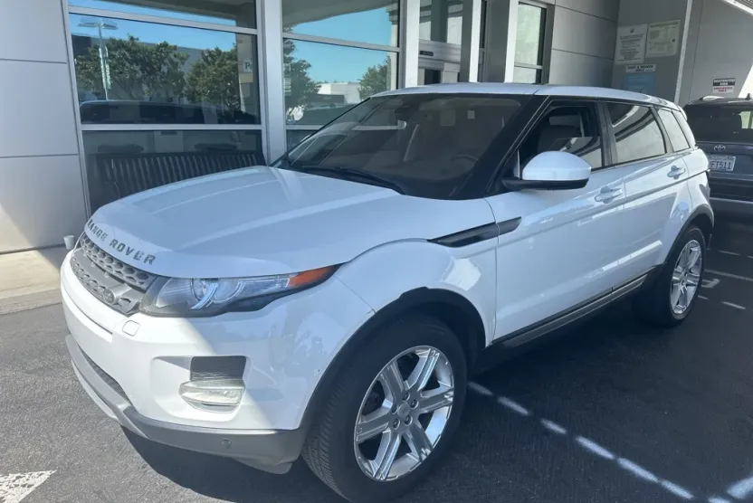 2015 Land Rover Range Rover Evoque Pure photo 1