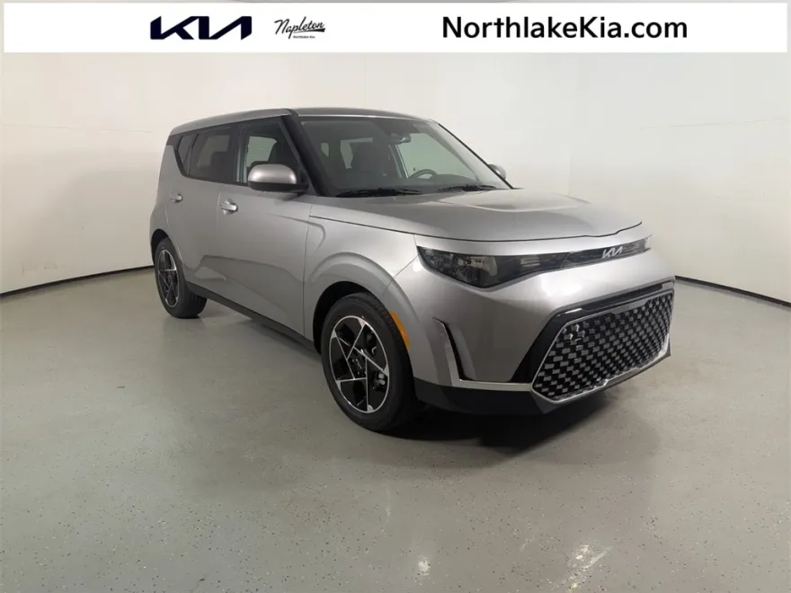 2025 Kia Soul EX photo 1