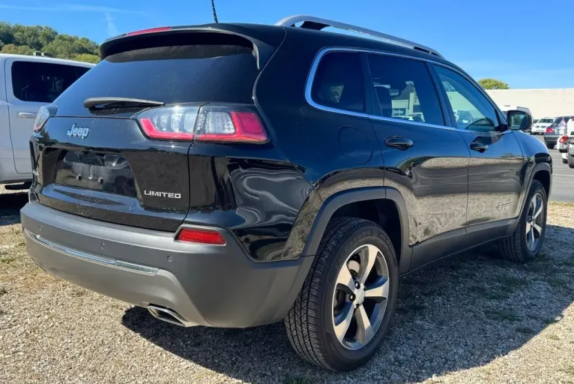 2019 Jeep Cherokee Limited photo 1