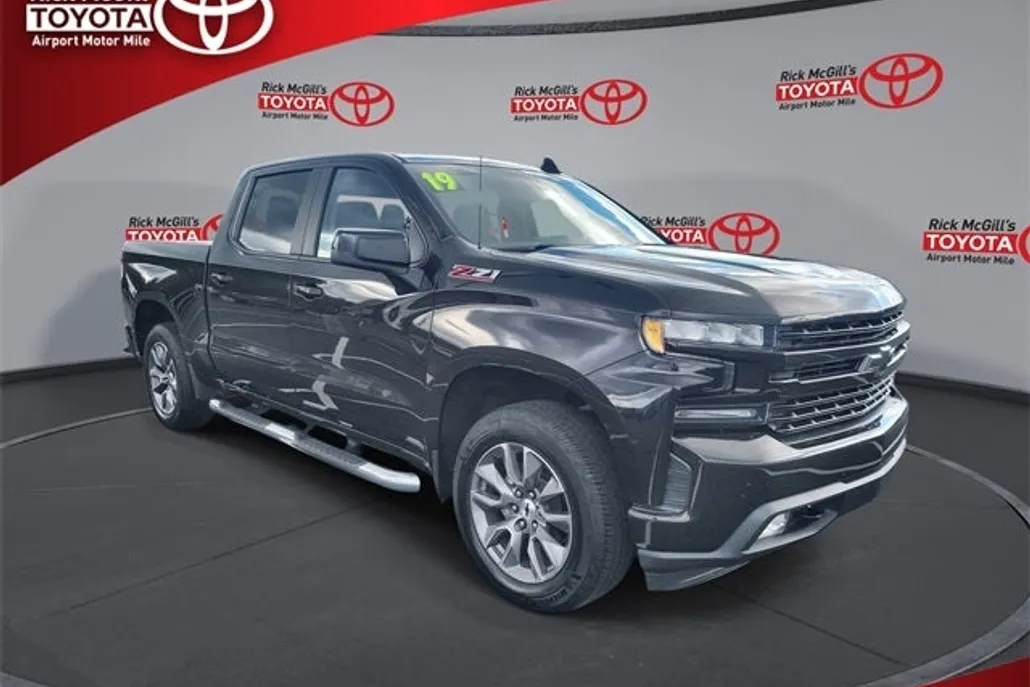 2019 Chevrolet Silverado 1500 RST photo 1