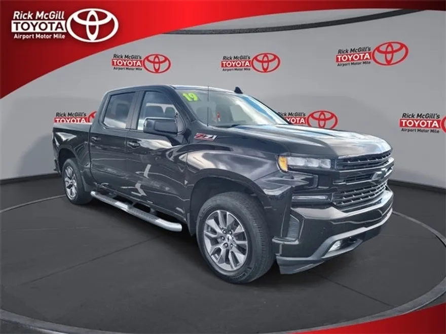 2019 Chevrolet Silverado 1500 RST photo 1