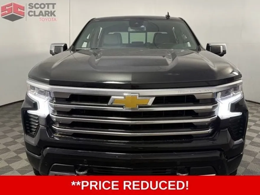 2023 Chevrolet Silverado 1500 High Country photo 1