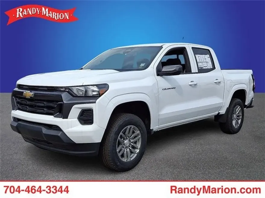 2025 Chevrolet Colorado Work Truck LT photo 1