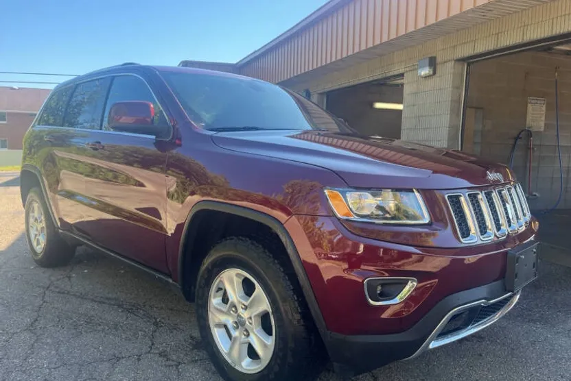 2016 Jeep Grand Cherokee Laredo photo 1