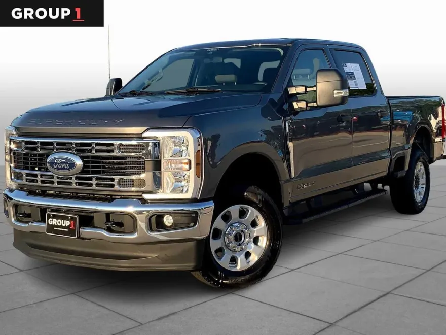 2024 Ford F-250 XLT photo 1