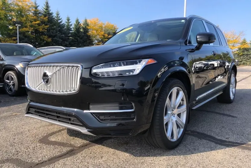 2017 Volvo XC90 T8 AWD Excellence photo 1