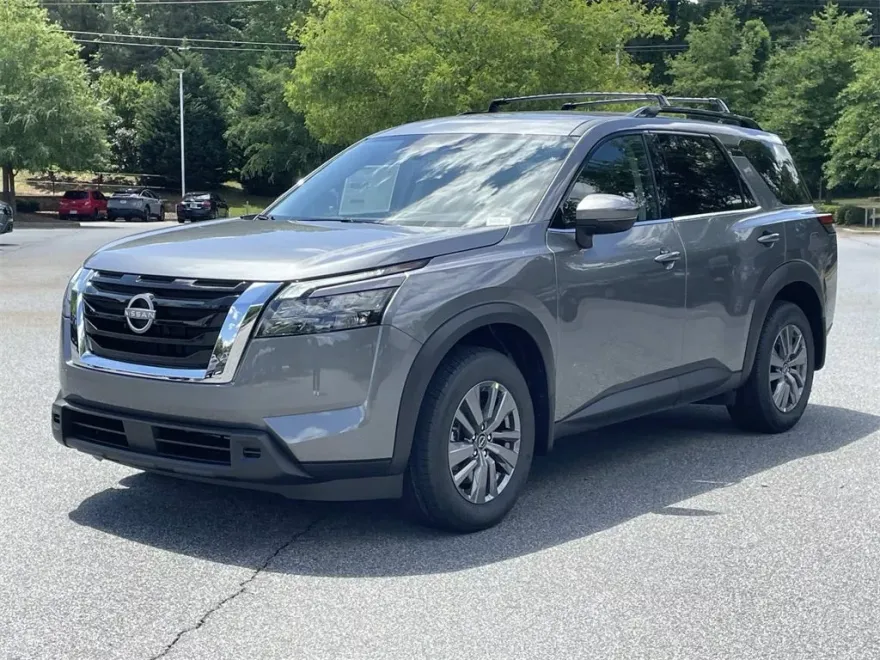 2025 Nissan Pathfinder SV photo 1
