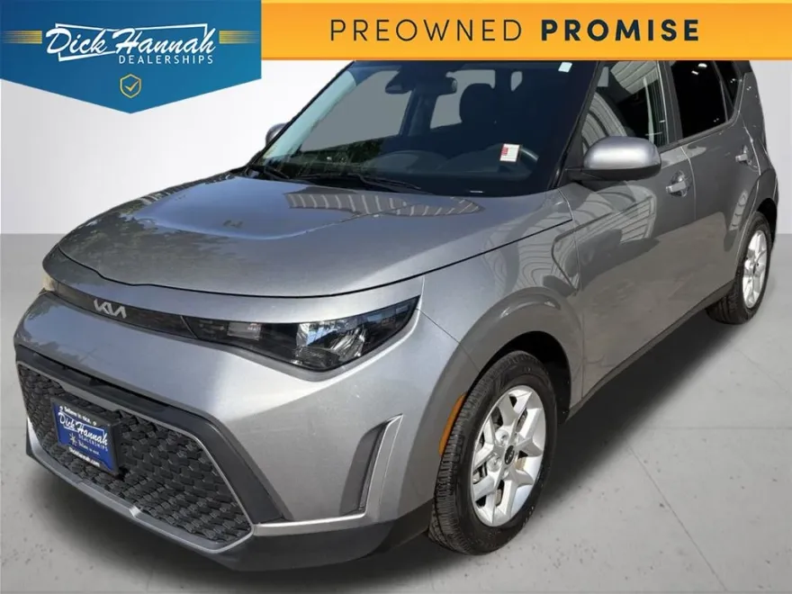 2023 Kia Soul LX photo 1