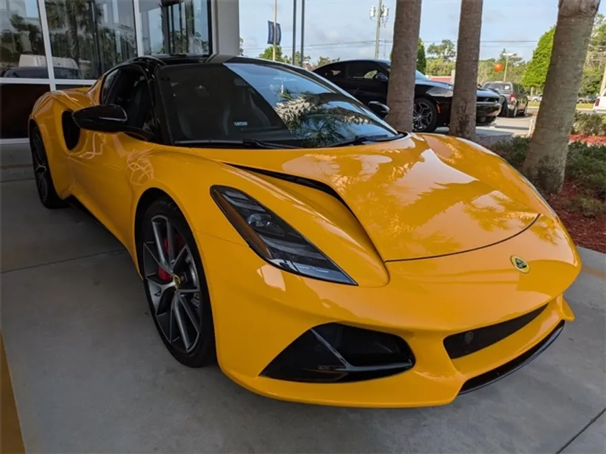 2024 Lotus Emira First Edition photo 1