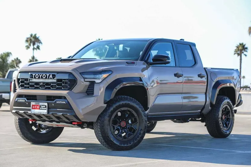 2025 Toyota Tacoma TRD Pro photo 1