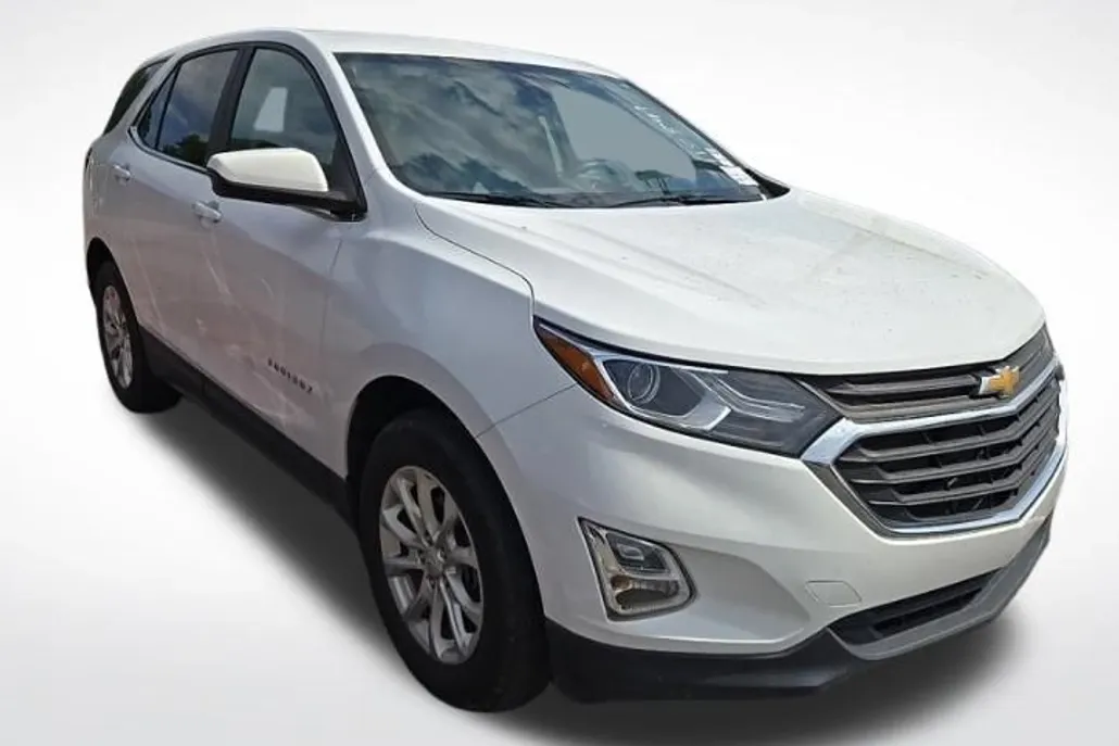 2021 Chevrolet Equinox LT photo 1