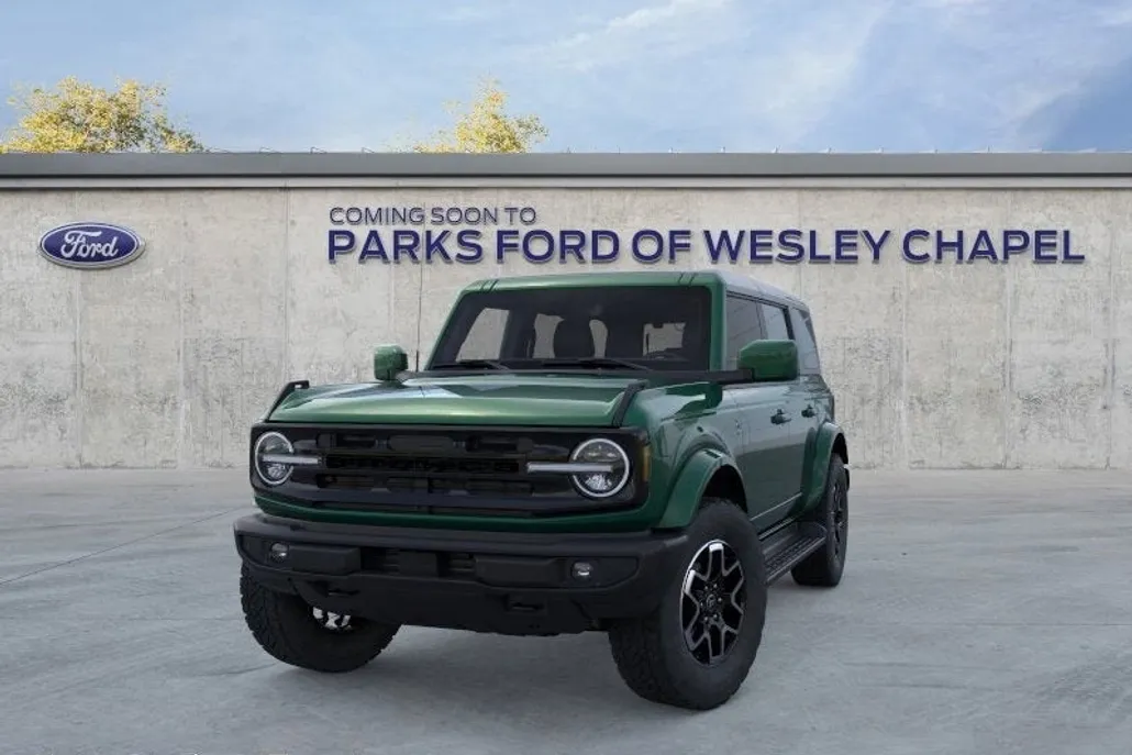 2025 Ford Bronco Outer Banks photo 1