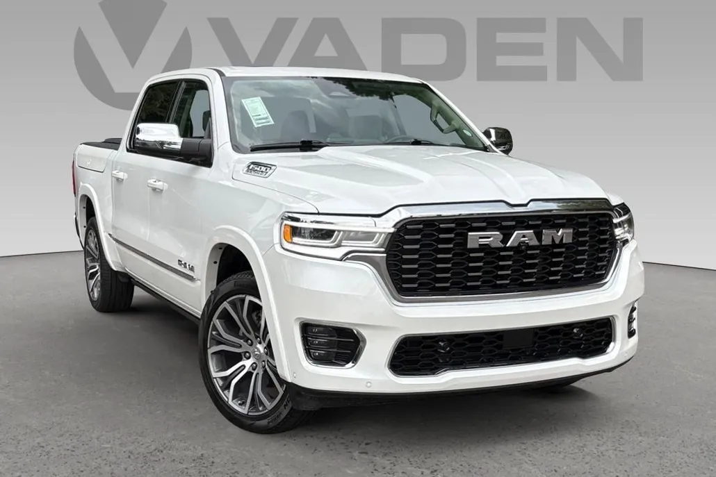2025 Ram 1500 photo 1