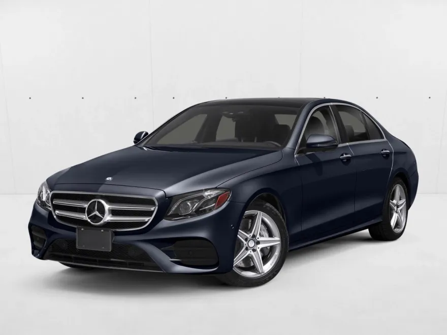 2017 Mercedes Benz E 300 Sedan photo 1