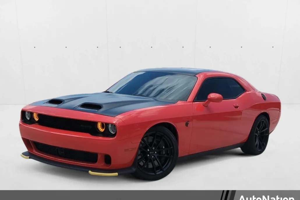 2023 Dodge Challenger SRT8 Hellcat photo 1
