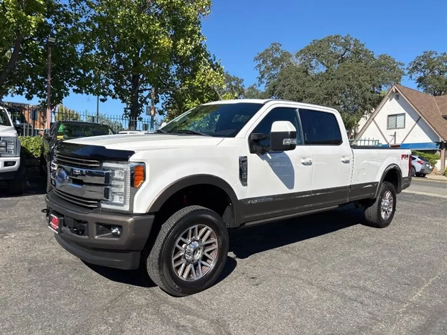 2017 Ford F-350 King Ranch photo 1
