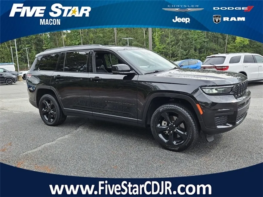 2023 Jeep Grand Cherokee Altitude photo 1