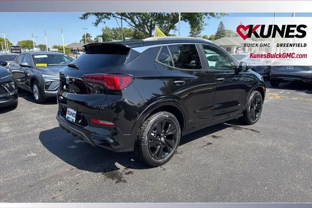 2026 Buick Encore GX Sport Touring photo 1