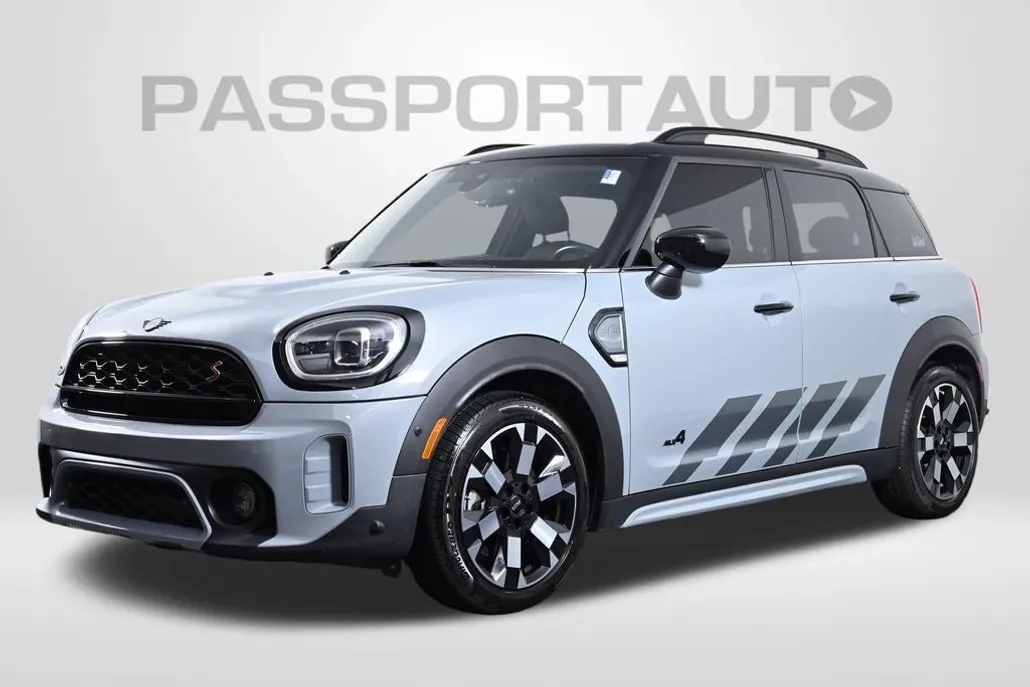 2023 Mini Countryman ALL4 S Iconic photo 1