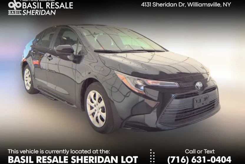 2024 Toyota Corolla LE photo 1