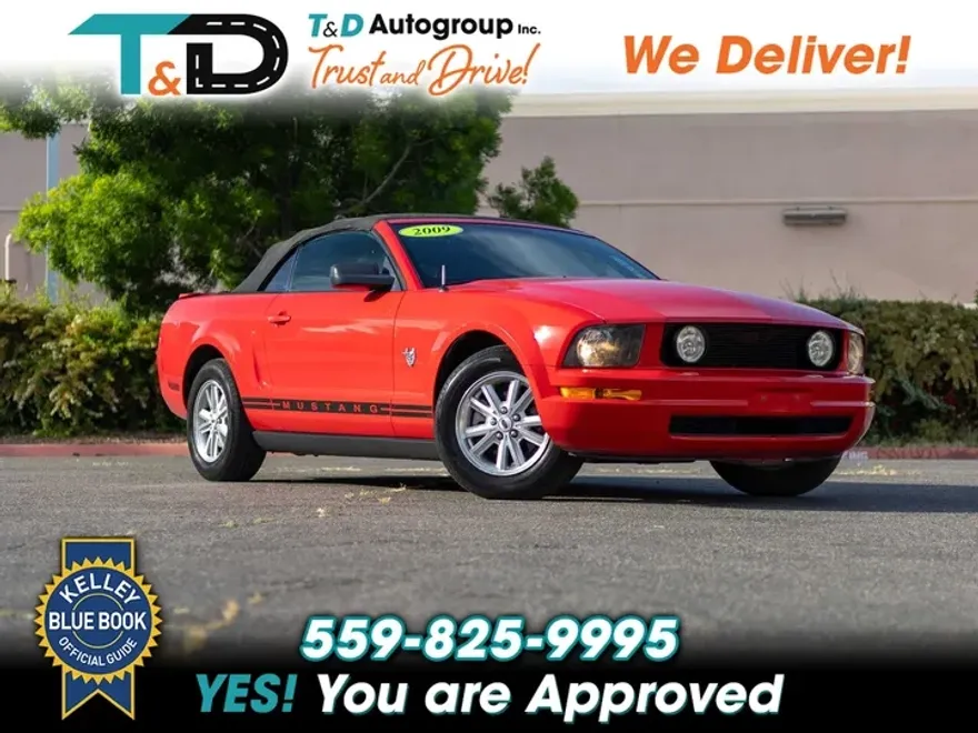 2009 Ford Mustang Premium Convertible photo 1