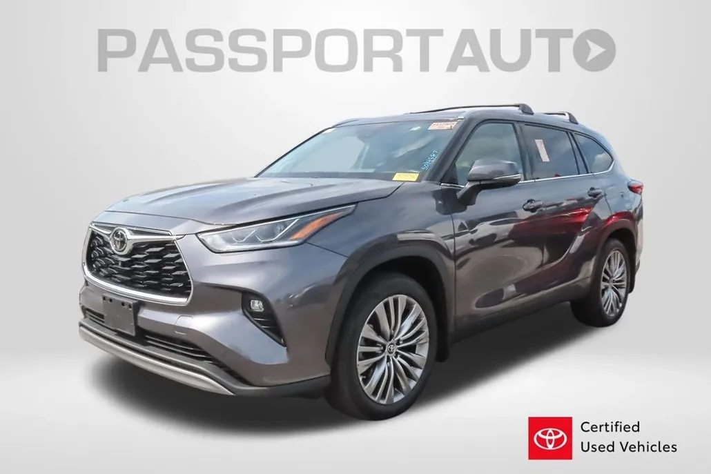 2022 Toyota Highlander Platinum photo 1
