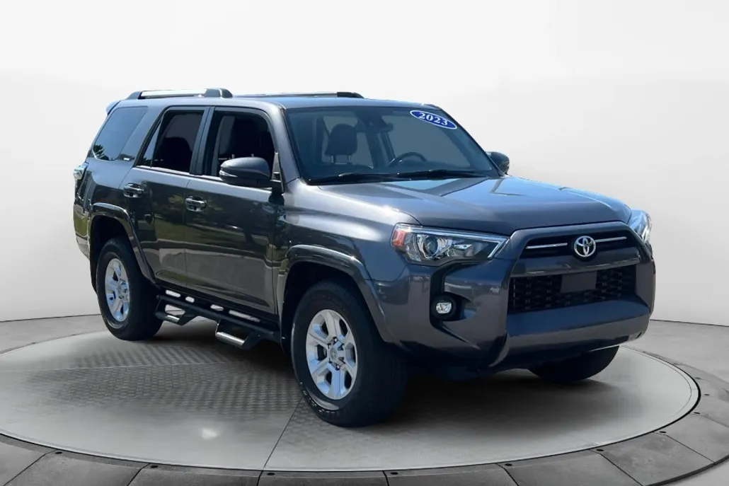 2023 Toyota 4Runner SR5 Premium photo 1