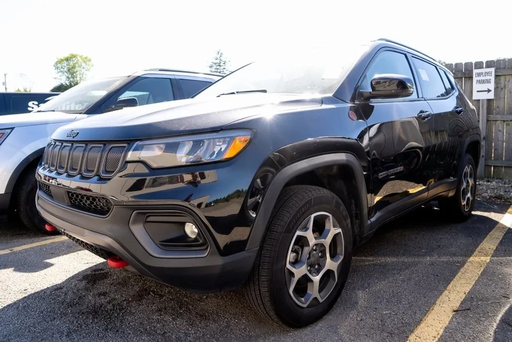 2022 Jeep Compass Trailhawk photo 1