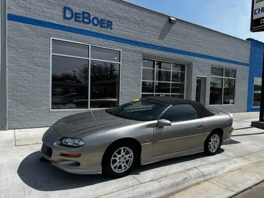2002 Chevrolet Camaro Sport Coupe photo 1