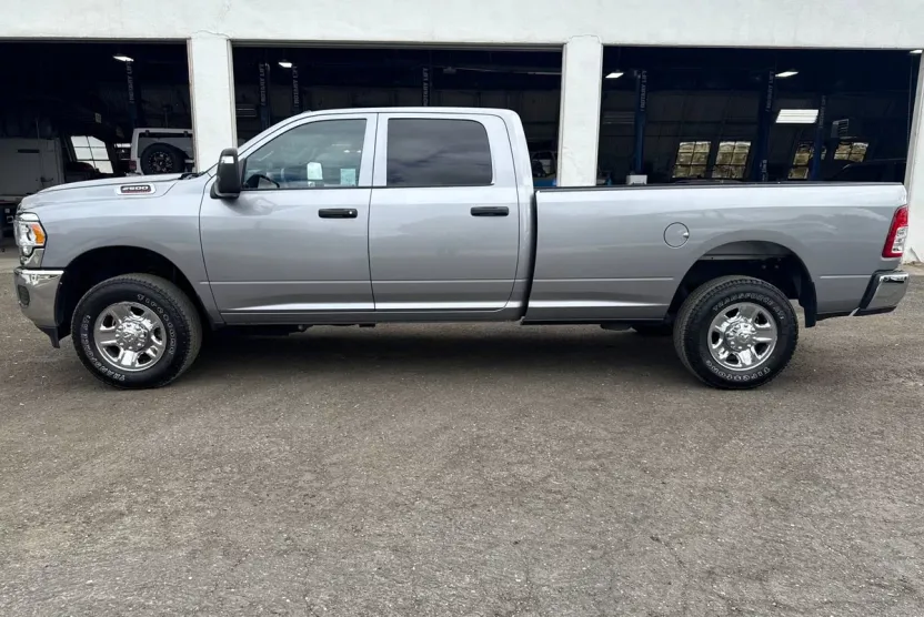 2024 Ram 2500 Tradesman photo 1