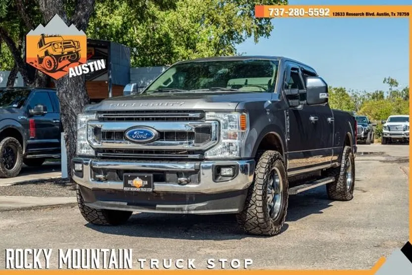 2021 Ford F-250 XLT FX4 photo 1