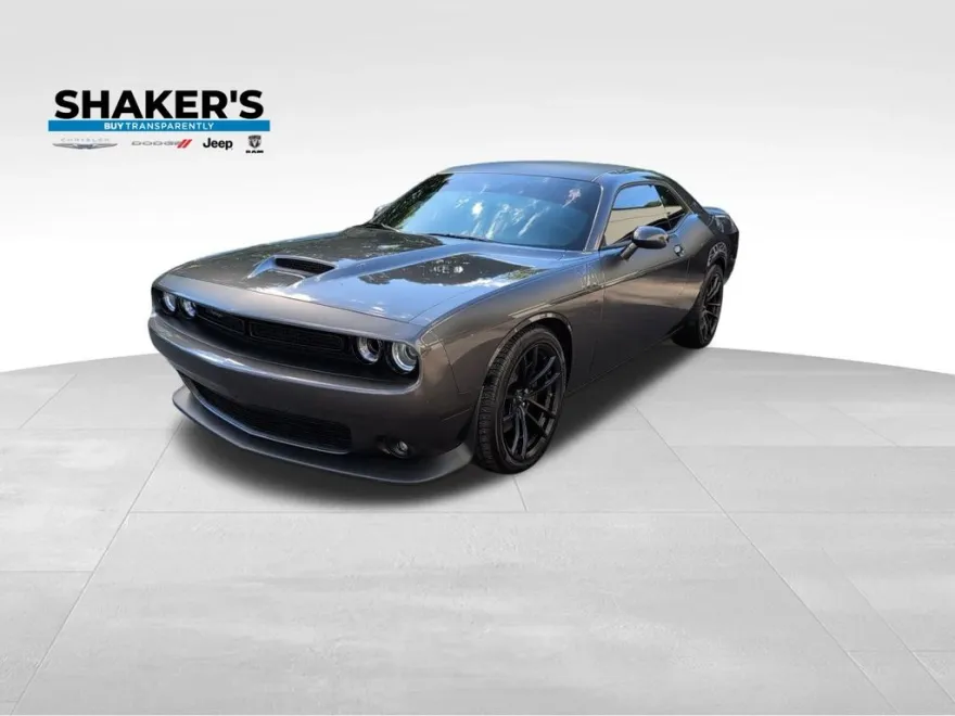 2023 Dodge Challenger R/T Scat Pack photo 1
