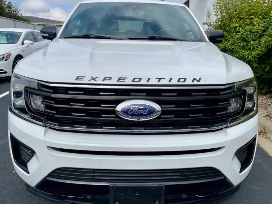 2020 Ford Expedition Limited photo 1