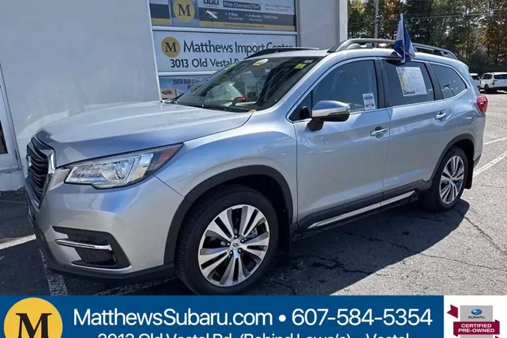 2022 Subaru Ascent Touring photo 1