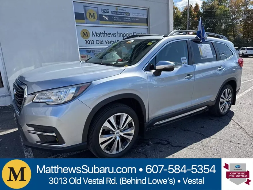 2022 Subaru Ascent Touring photo 1