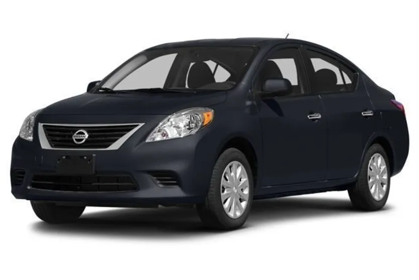 2018 Nissan Versa Sedan SV photo 1