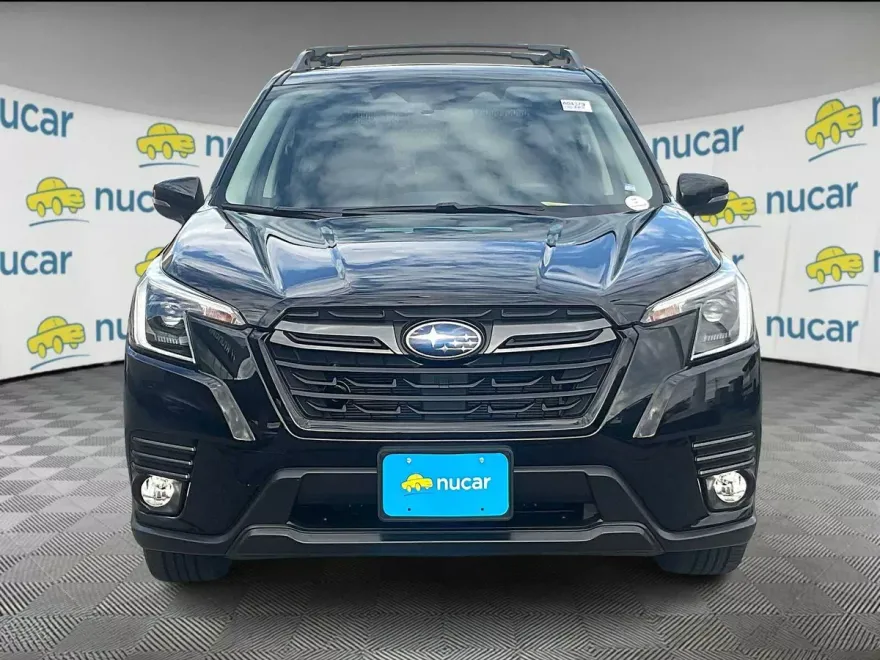 2023 Subaru Forester Limited photo 1