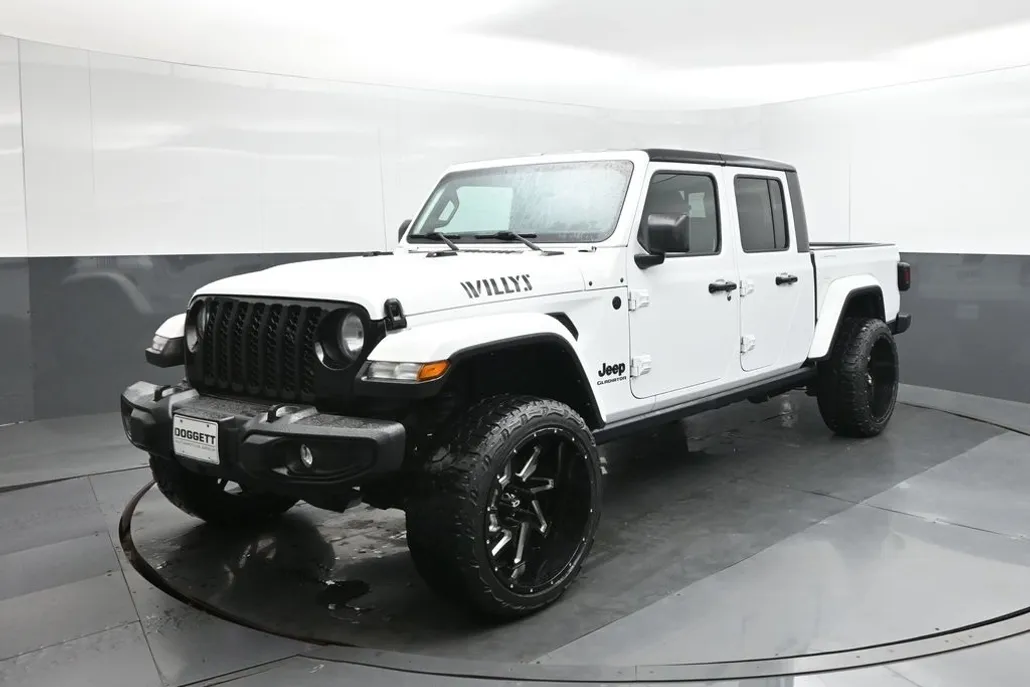 2021 Jeep Gladiator Willys photo 1