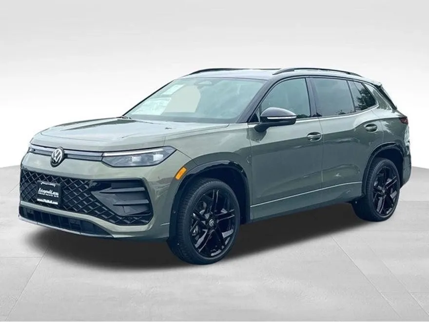 2025 Volkswagen Tiguan SE R-Line Black photo 1