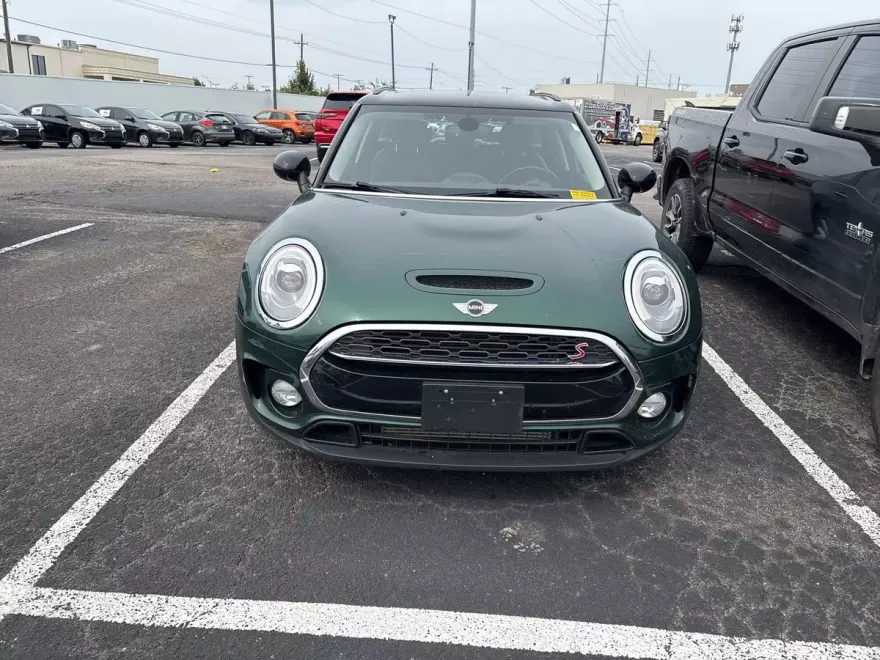 2017 Mini Clubman ALL4 Base S photo 1