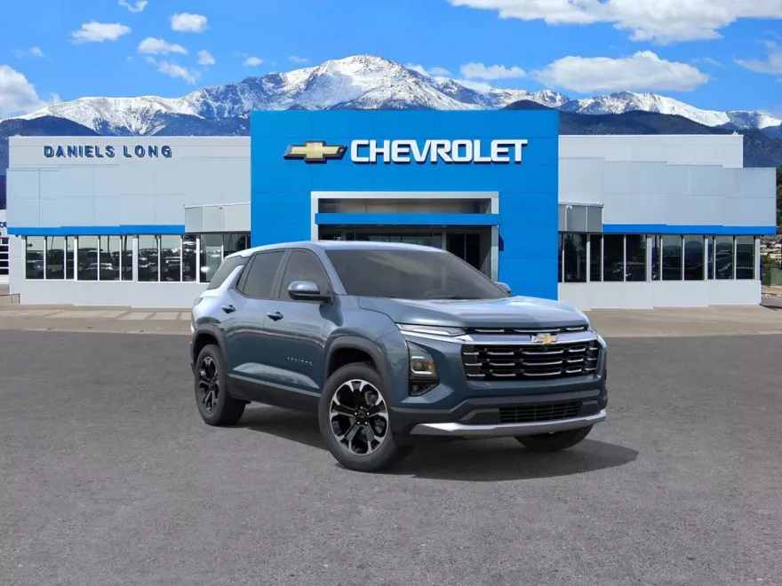 2026 Chevrolet Equinox LT photo 1
